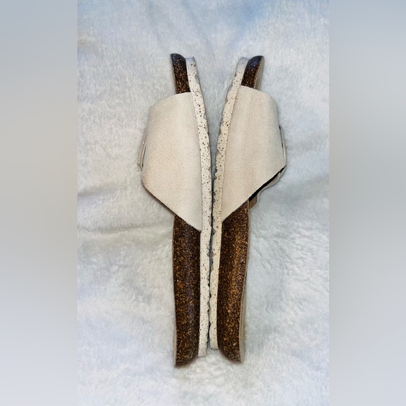 Yokono Cream Leather Slide Sandals sz 9 - Picture 5 of 9